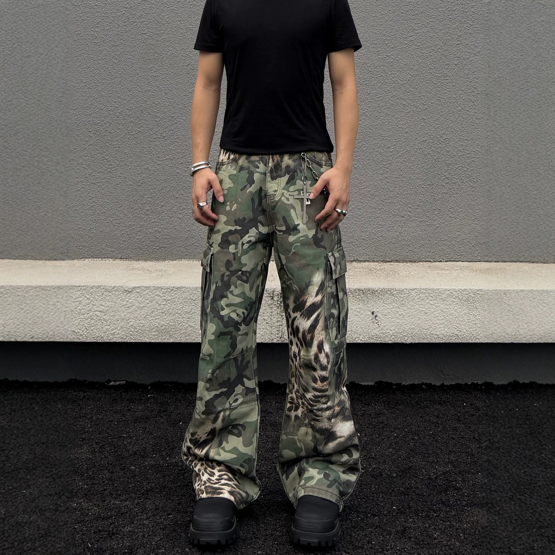 Leopard Camo Wide-Leg Pocket Loose Jeans