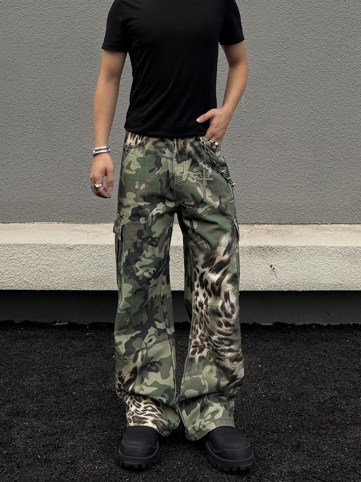 Leopard Camo Wide-Leg Pocket Loose Jeans