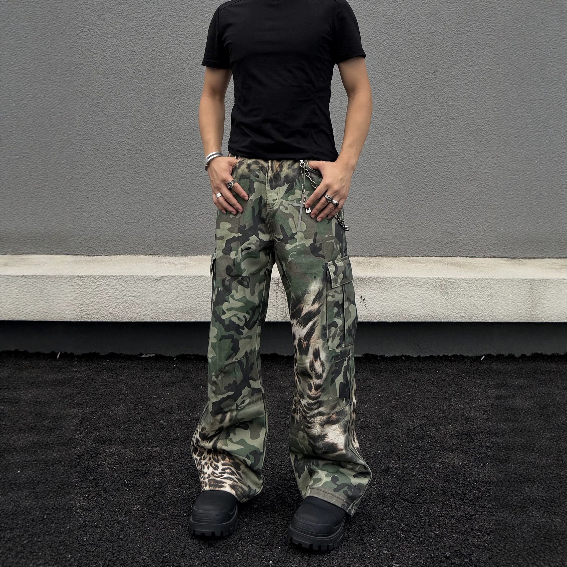 Leopard Camo Wide-Leg Pocket Loose Jeans